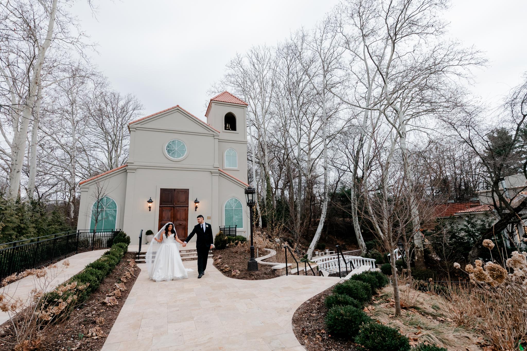 Refined Romance: Lizbeth and Demetrios’ Luxurious Wedding at Nanina’s in the Park